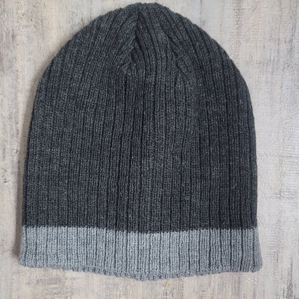 #56 Hot Paws Grey Toque Hat Beanie